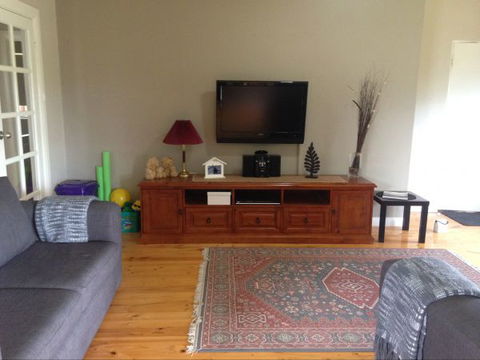 Clove Hitch Holiday House - Accommodation ACT 0
