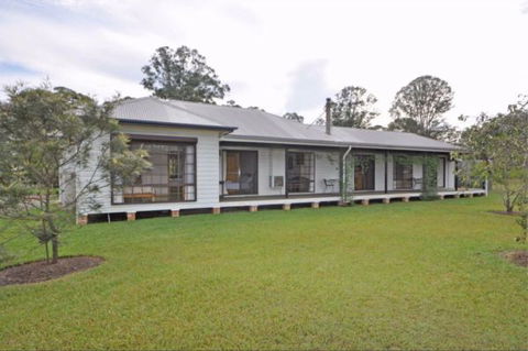 Lovedale Country Lodge - Accommodation ACT 0