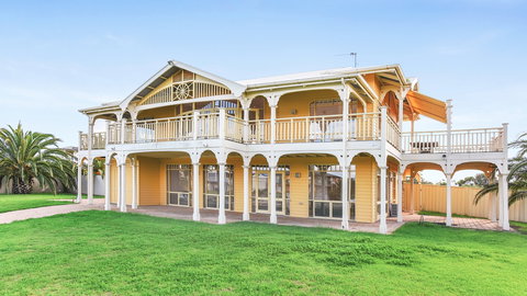 34 Janz Avenue - Accommodation ACT 10