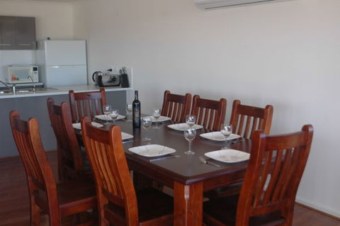 Parrydyse Clayton Bay - Accommodation ACT 3