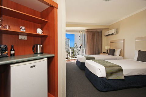 Alpha  Sovereign Hotel - Accommodation ACT 1