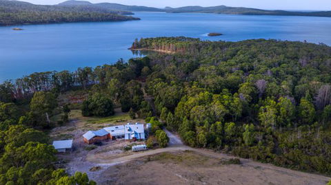 Bruny Island Lodge - Accommodation ACT 0