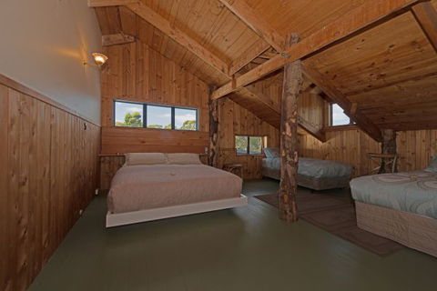 Bruny Island Lodge - Accommodation ACT 4