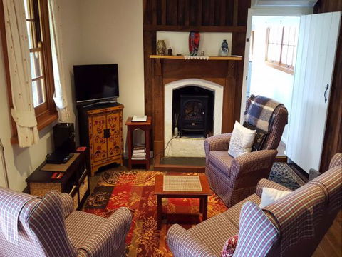 Cameron's Cottage - Accommodation ACT 2
