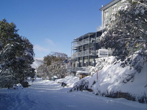 Cedarwood Apartments - Accommodation ACT 9