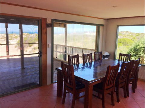 Fowlers Bay Beach House - Accommodation ACT 4