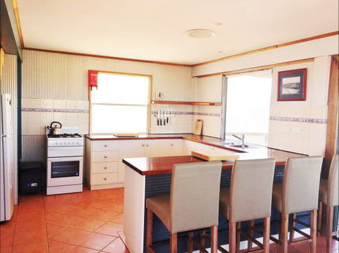 Fowlers Bay Beach House - Accommodation ACT 5