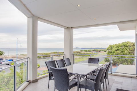 Rockingham Apartments - Accommodation ACT 3