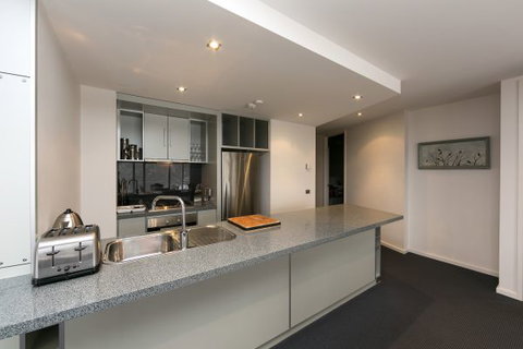 Ropers Alpine Apartments - Accommodation ACT 2