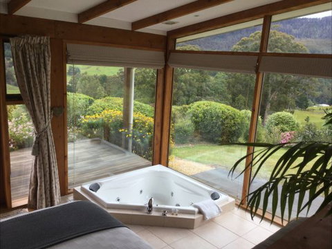 Shanleys Huon Valley - Accommodation ACT 1