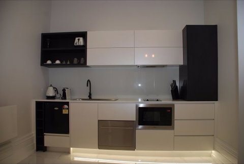 Willesden On Stoke - Accommodation ACT 7