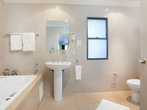 Ambience @ The Harbour - Accommodation ACT 8