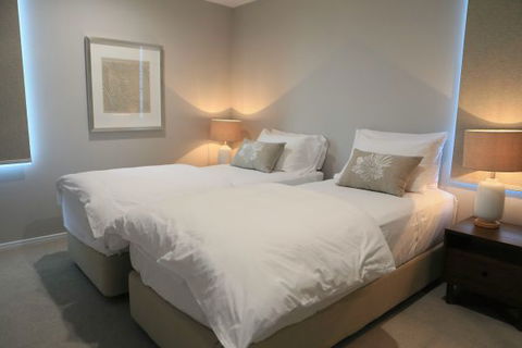 Aqua Aqua Luxury Penthouses - Accommodation ACT 9