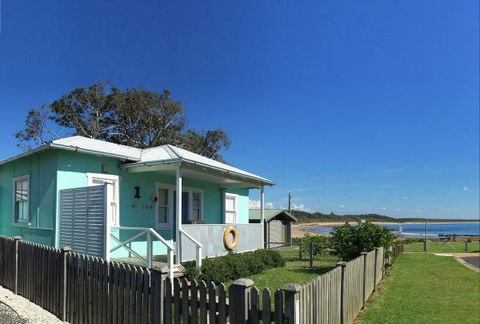 Aurora Beachfront Cottage - Accommodation ACT 0