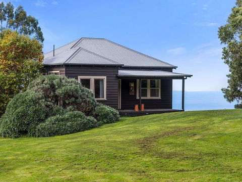 Cape Cottages - Accommodation ACT 1