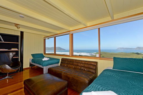 Cloudy Bay Villa - Accommodation ACT 5