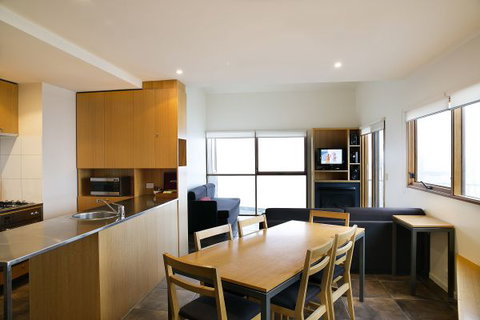 Frueauf Village - Accommodation ACT 1