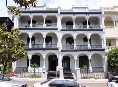 Hotel Challis - Accommodation ACT 0