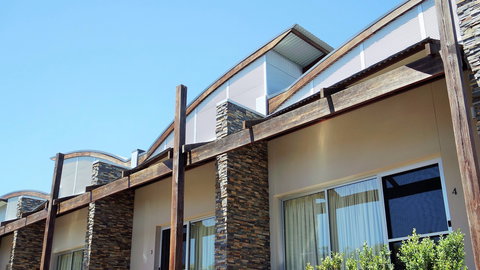 A MUSt @ Coonawarra - Accommodation ACT 0