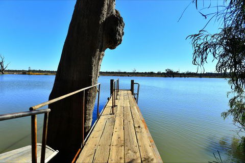 Mundic Waterfront Cottages - Accommodation ACT 3