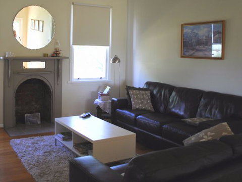 Orange Tree Cottage - Accommodation ACT 5