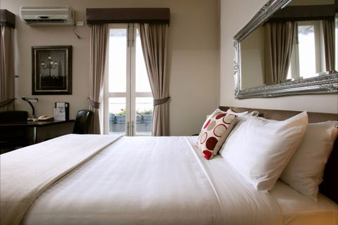 Oscar's Hotel And Cafe Bar - Accommodation ACT 0