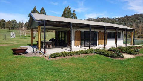 Riverdowns - Accommodation ACT 8