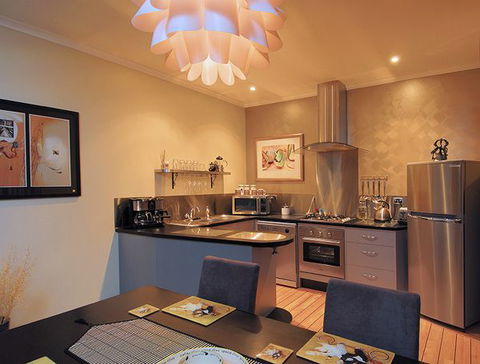 Riverview Rise Retreats - Accommodation ACT 2