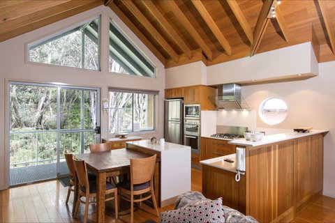 Snow Fall Lodge At Falls Creek - Accommodation ACT 2