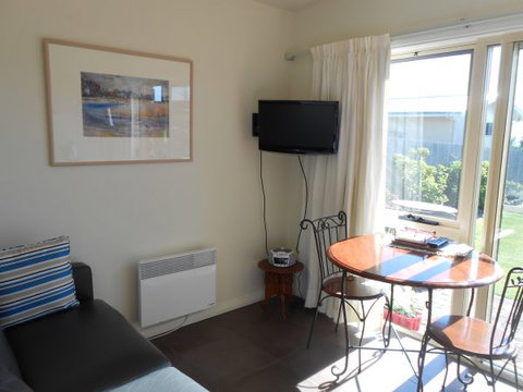 Tidelines Of Bicheno - Accommodation ACT 7