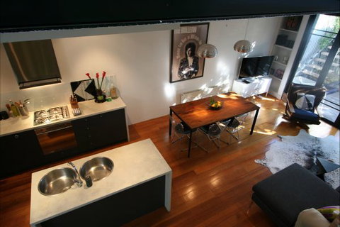 Two Five Zero / Richmond - Accommodation ACT 3