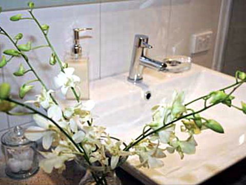 Via Bella Vista - Accommodation ACT 8