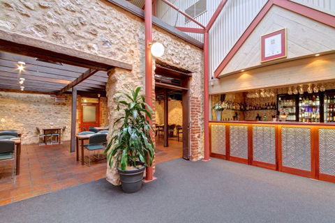 Victoria Hotel - Strathalbyn - Accommodation ACT 3