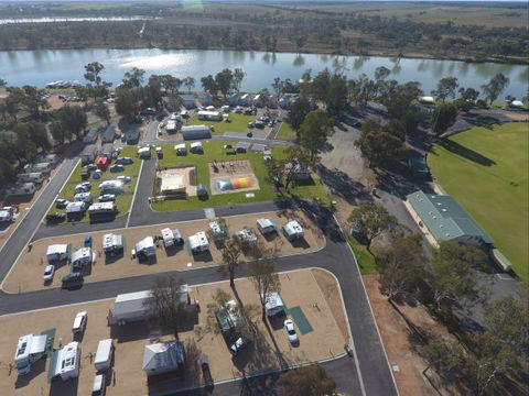 Waikerie Holiday Park - Accommodation ACT 3