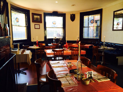 Queens Arms Hotel - Accommodation ACT 7