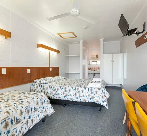 INNISFAIL CITY MOTEL - Accommodation ACT 0