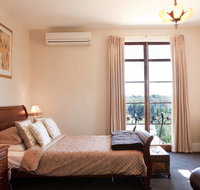 Azidene House  Spa Apartments - Accommodation ACT