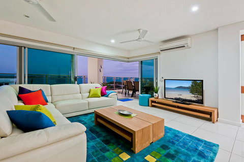 Beachlife Sea Breeze Luxury  Apartment Harbour Views - Accommodation ACT 0