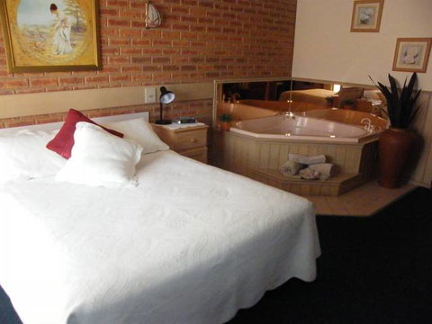 BEST WESTERN Colonial Motor Inn Bairnsdale - Accommodation ACT 1