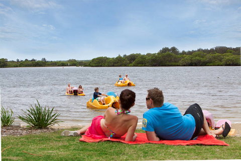 Blue Dolphin Holiday Resort - Accommodation ACT 3