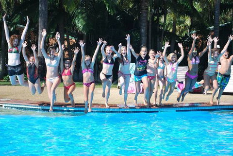 Blue Dolphin Holiday Resort - Accommodation ACT 10