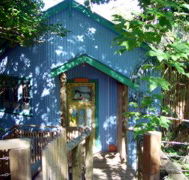 Blue Poles Cafe Gallery  BB - Accommodation ACT