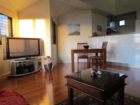 Club Yamba Luxury Hilltop Villas - Accommodation ACT 11