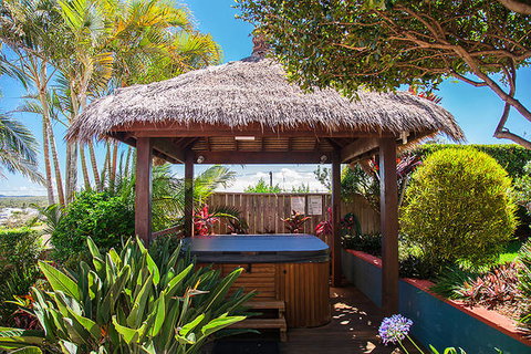 Club Yamba Luxury Hilltop Villas - Accommodation ACT 15