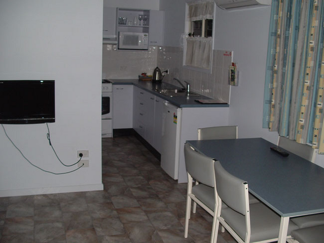 Country Road Caravan Park - Accommodation ACT 3