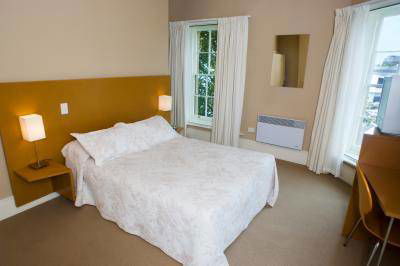 Customs House Waterfront Hotel - Accommodation ACT 0