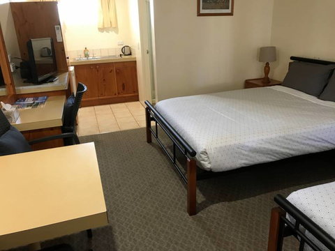 Cooks Endeavour Motor Inn–Tweed Heads - Accommodation ACT 0