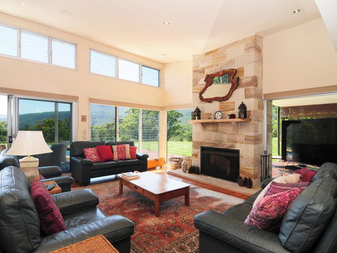 Bottlebrush Lodge - Accommodation ACT 0