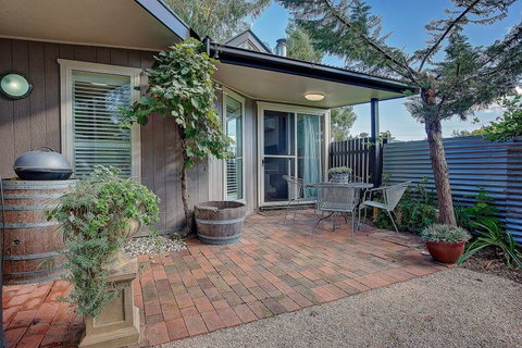 Evanslea - Accommodation ACT 4