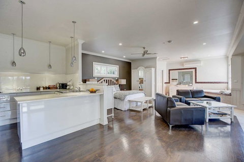 Evanslea - Accommodation ACT 3